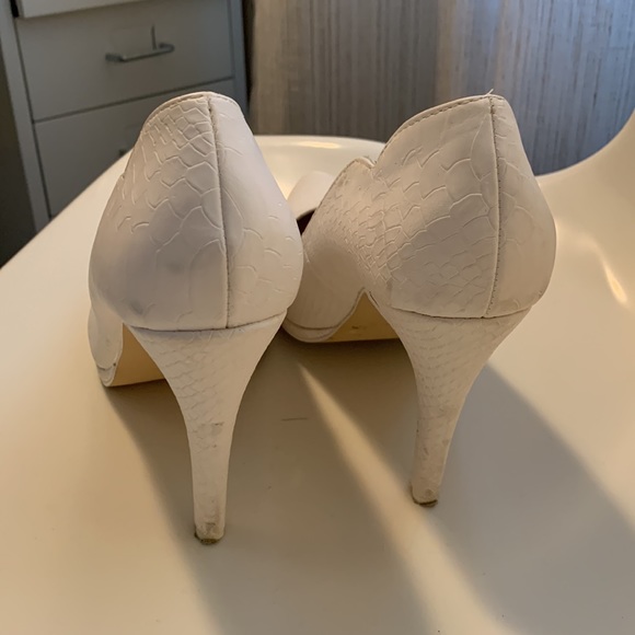 Call it Spring heels - Picture 3 of 3